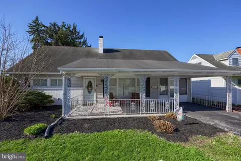 1404 Wogan Rd, York, PA 17404