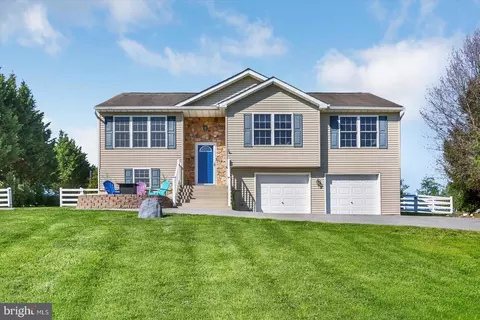 160 High St, Felton, PA 17322