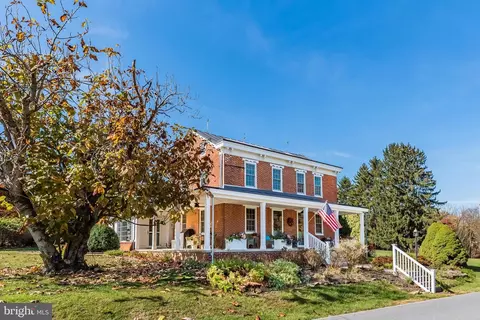 216 S Grantham Rd, Dillsburg, PA 17019