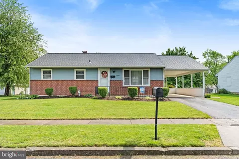 3830 Sylvan Dr, York, PA 17402