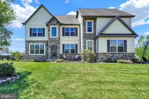 2622 Chadbourne Dr, York, PA 17404