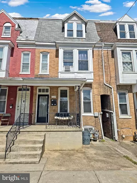 719 Jessop Pl, York, PA 17401