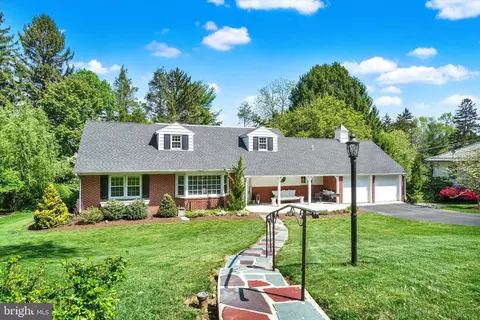 1235 Wiltshire Rd, York, PA 17403
