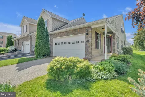 735 Washington Ave, Hanover, PA 17331