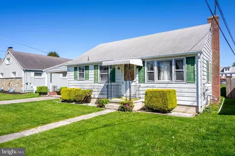 402 Wirt Ave, Hanover, PA 17331