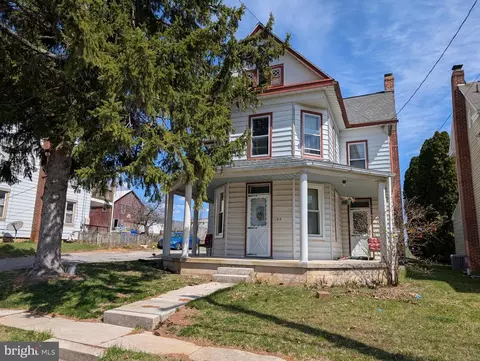 194 Nashville Blvd, Spring Grove, PA 17362