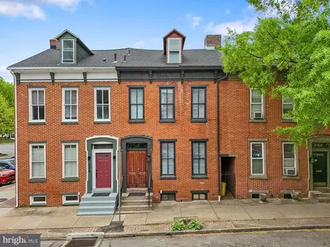 240 W Philadelphia St, York, PA 17403