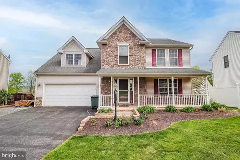 3251 Walker Ave, Dover, PA 17315