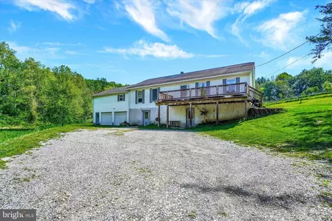 13359 Blymire Hollow Rd, Stewartstown, PA 17363
