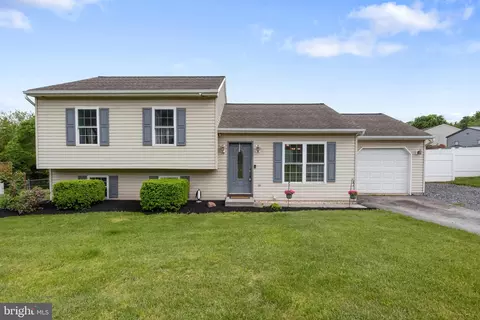70 Rebecca Dr, York Haven, PA 17370