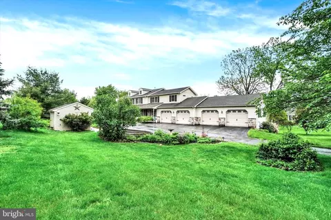 440 Greenfield St, Manchester, PA 17345