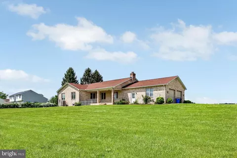 7112 Church Rd, Felton, PA 17322