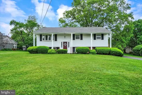 48 Singer Rd, New Freedom, PA 17349