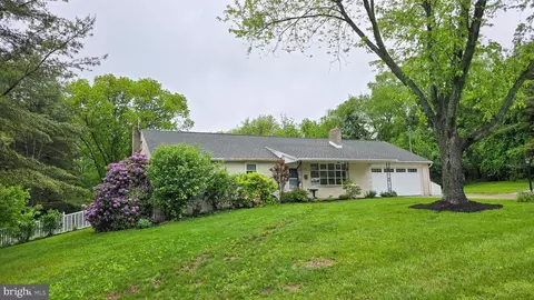 10092 Mt Zion Rd, Glen Rock, PA 17327