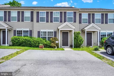 1550 Matthew Dr, York, PA 17404