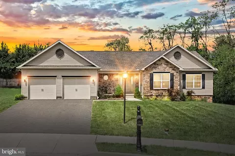 200 Sonny St, Hanover, PA 17331