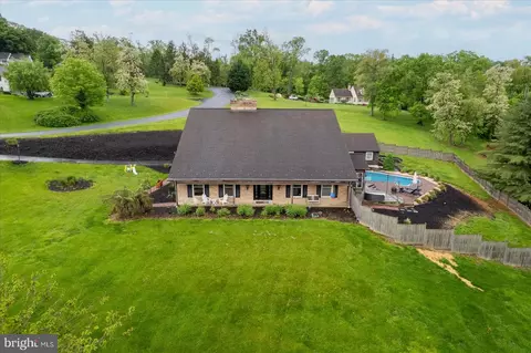 540 Laurel Ter, York, PA 17406