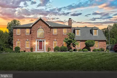 2730 Stevenson Dr, York, PA 17404
