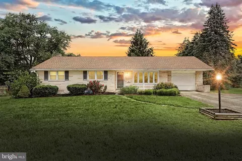 4665 Darlington Rd, York, PA 17408