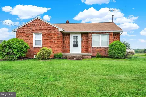 1013 Delta Rd, Red Lion, PA 17356
