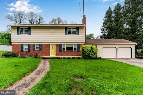 115 Diller Rd, New Cumberland, PA 17070