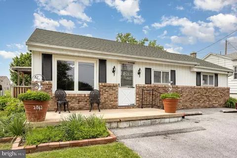 2842 Oakland Rd, Dover, PA 17315