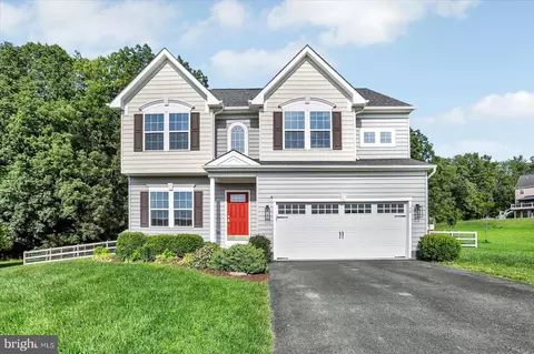 30 Kaitlyn Dr, Hanover, PA 17331