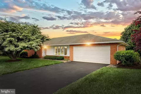 2380 Merrill Rd, York, PA 17403