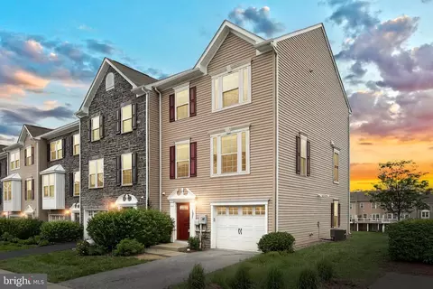 1261 Elderslie Ln #110, York, PA 17403