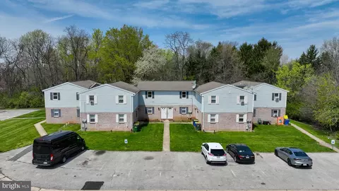 3711 Ab Tiffany Dr, Dover, PA 17315