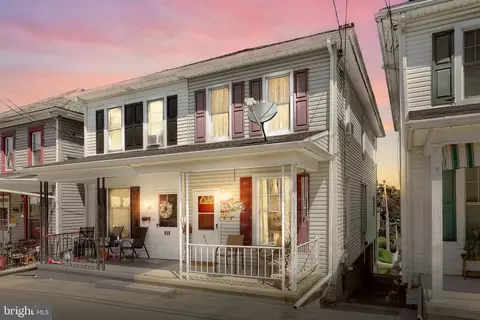653 W Broadway, Red Lion, PA 17356