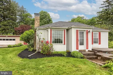 72 Springers Ln, New Cumberland, PA 17070
