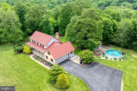 12451 High Point Rd, Felton, PA 17322