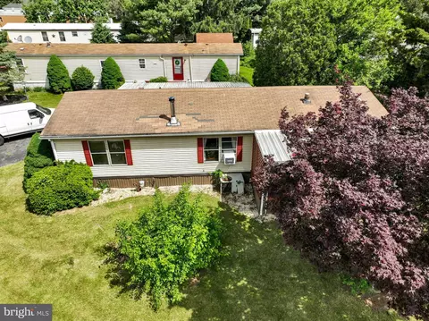 97 Maple Rd, Dover, PA 17315 photo 3