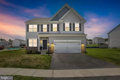 60 Thoroughbred Dr, York Haven, PA 17370