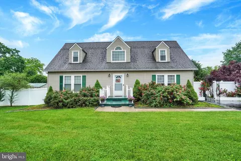 2170 Poplars Rd, York, PA 17408