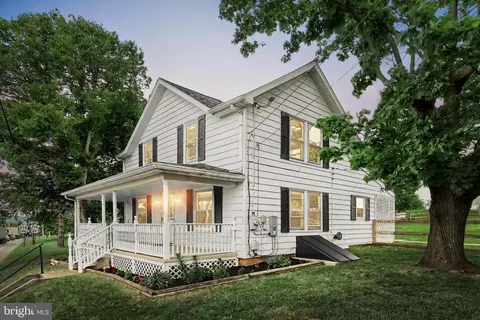 2040 Grandview Rd, Hanover, PA 17331