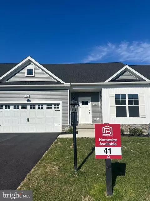 256 Ridge View Ln #41, Hanover, PA 17331