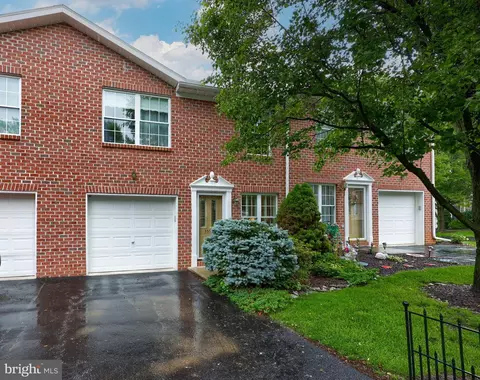 3597 Mark Dr #3597, York, PA 17402