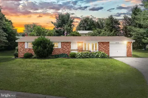 2474 Kotur Ave, York, PA 17408