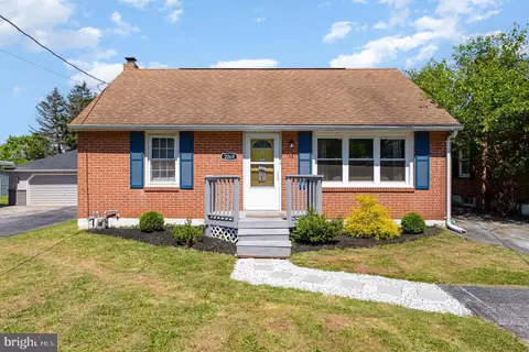 2269 Locust Ln, York, PA 17408