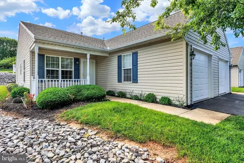 46 Hagarman Dr #46, York, PA 17408