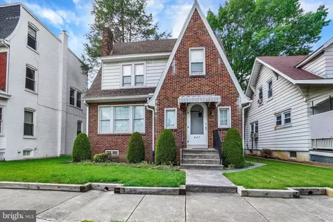 827 Pennsylvania Ave, York, PA 17404