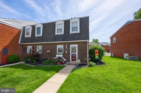 713 Hardwick Pl, York, PA 17404