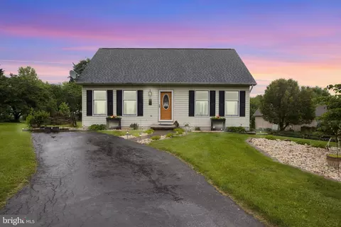 171 Windsor Ct, Hanover, PA 17331