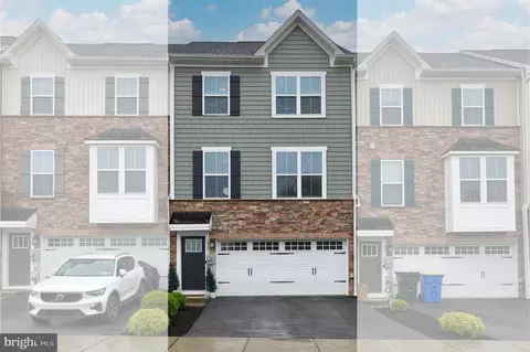 1032 Rosecroft Ln #15, York, PA 17403