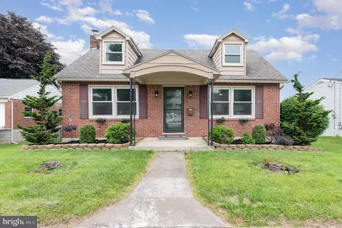 206 W York St, Dillsburg, PA 17019