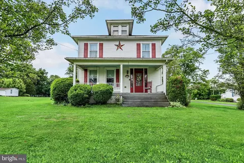 26 York St, Wellsville, PA 17365