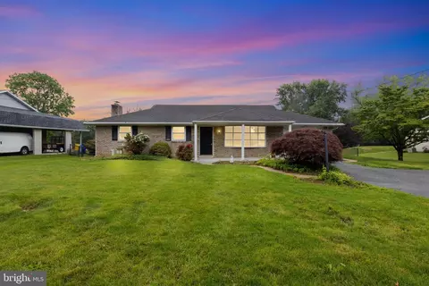 3775 Board Rd, York, PA 17406