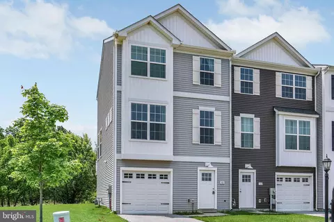101 S Center St, Hanover, PA 17331